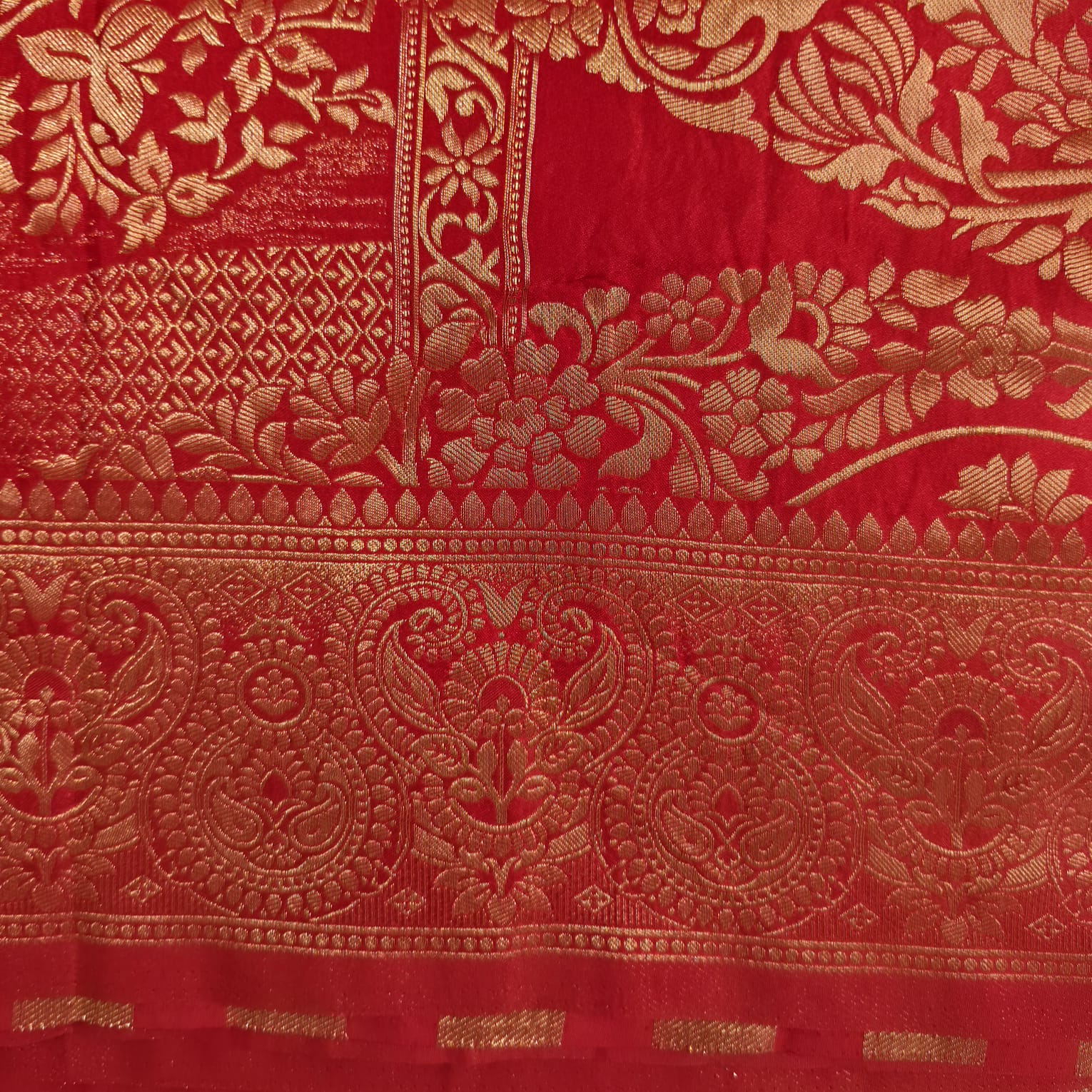 Raktanjali Mashru Silk Saree