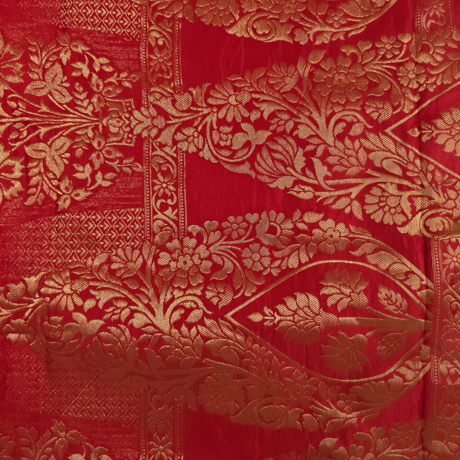 Raktanjali Mashru Silk Saree